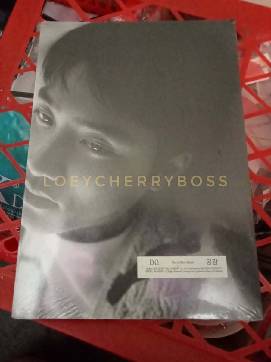 lutfiananurma's tweet photo. @erinajajan sealed
ready rumah
bisa 🍊
nego tipis 
doh kyungsoo emphaty photobook https://t.co/0BNr5aKMCJ