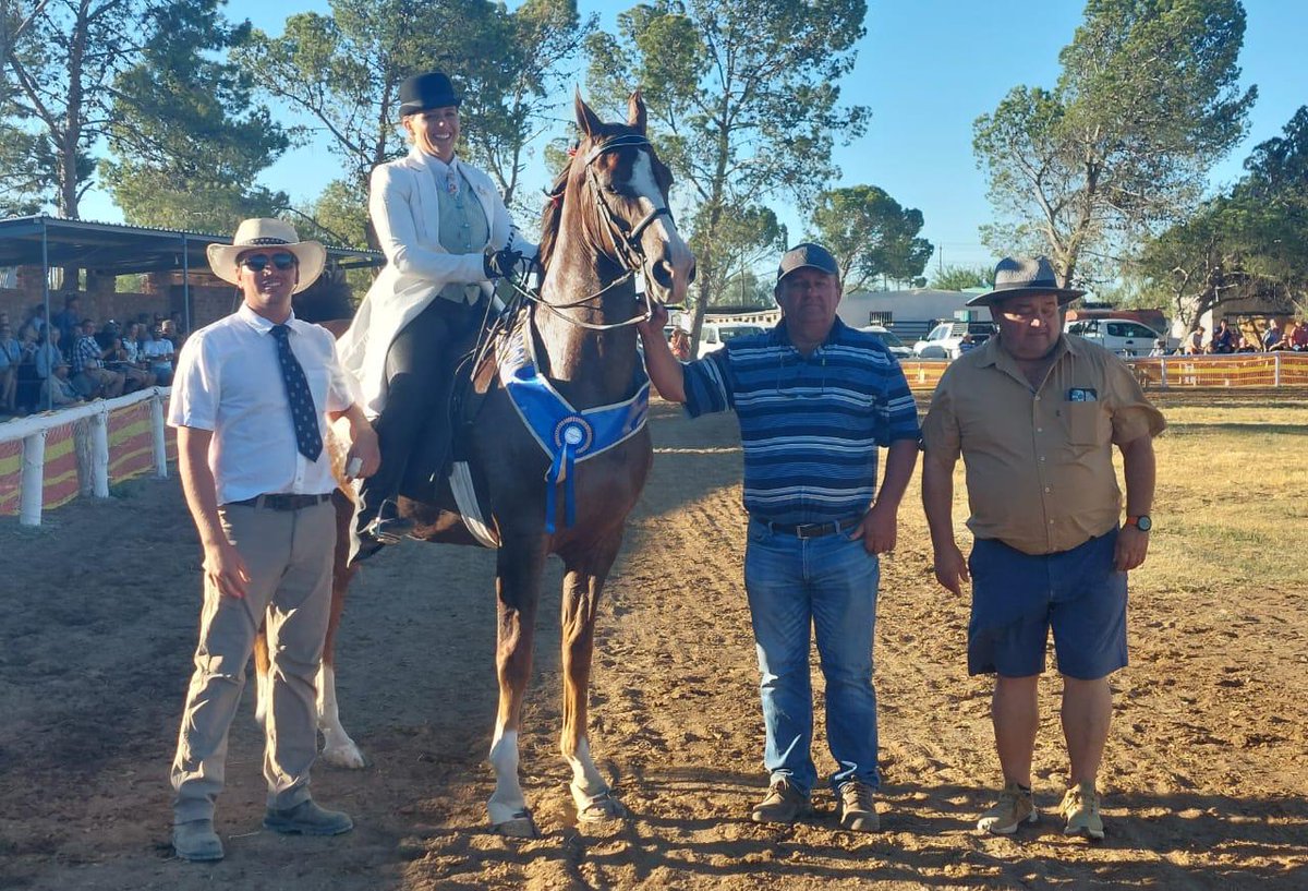 @veeplaas1 tweet media