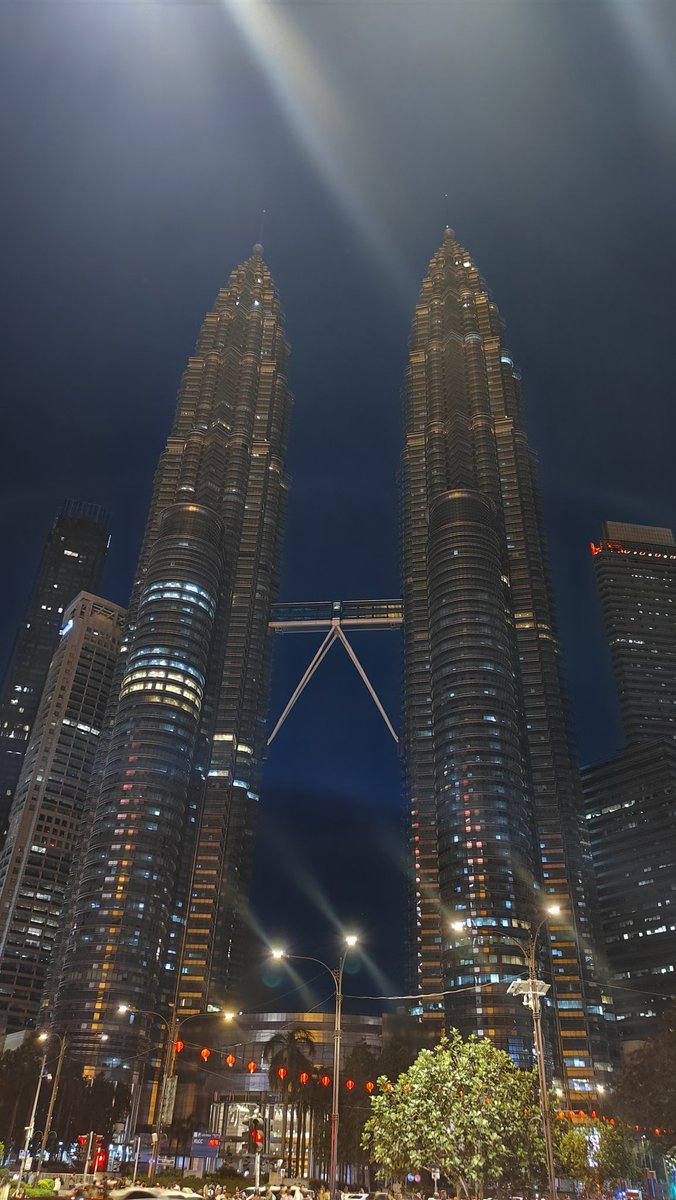 回来过年了~ 跟游客似的到处逛😆
真的想这片地方了♥️
#kl #klbdsmer #bdsmkl