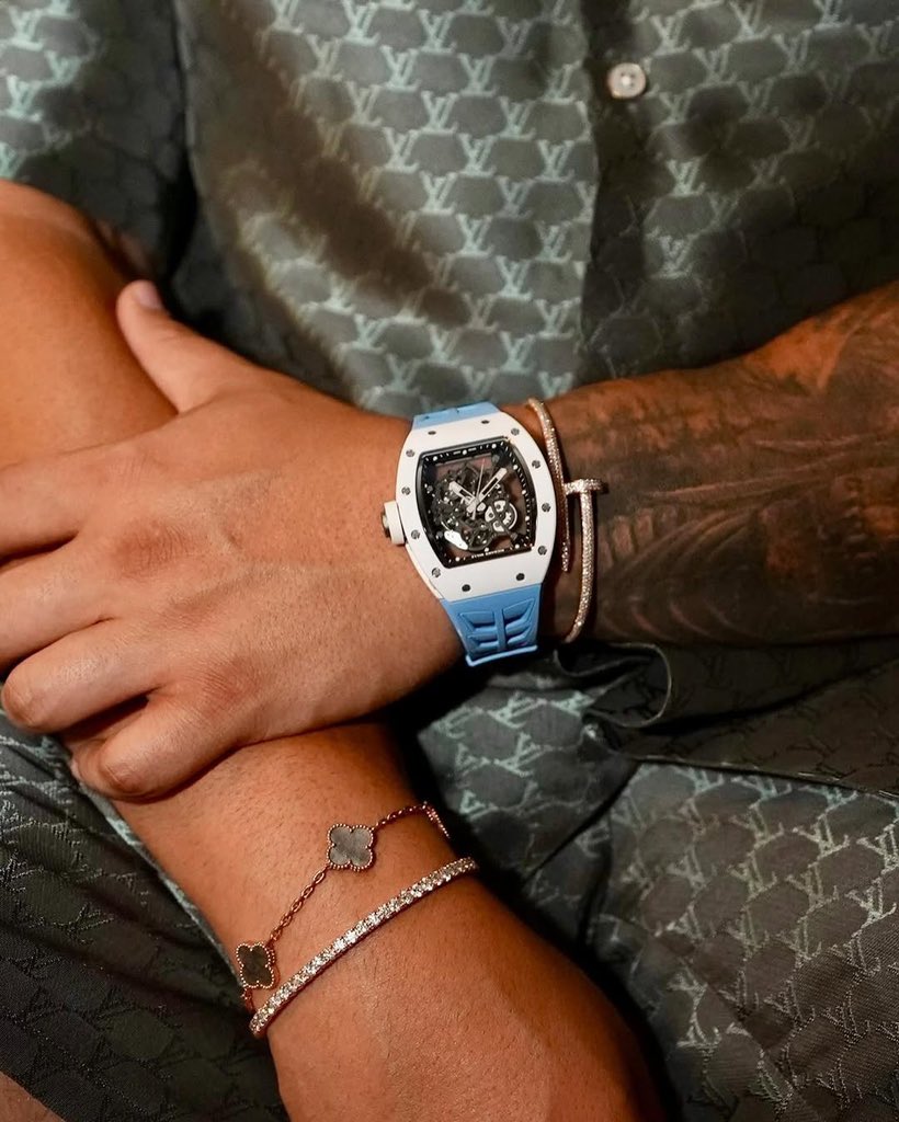 Fucked up a few M’s in my life some still my favorite 🏎️ ⌚️

- You can run out of money at times, but never run out of your hustle.

- There shouldn’t be anybody around you who doesn’t believe in you.

- ♾️🔪

#SF90 #765LT #GHOST #bubbawatson