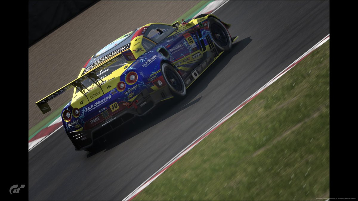 FSH_kiyo816's tweet image. 久々に鈴鹿のGr3楽しい！！！！！

あまり納得のいくタイムは出なかったから、もう少し詰めたいな…

アップデートで全体的にマシンのグリップ上がってる気がする！

trueさんのリバリーカッコイイー！！✨✨

 #FSJレーシング  #FSH  #truevisions