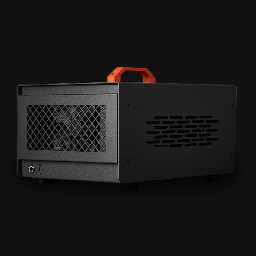 renderboxes's tweet photo. The Ultimate RTX 5090 SFF Workhorse

The Photon from Renderboxes

No compromise to cooling, power draw or GPU render speed

Move to a portable desktop from your laptop

#sff5090 #renderworkstation #3dartist #portableworkstation #5090workstation #photon #pelicase #ryzen #9950x https://t.co/fy3o27BN3H