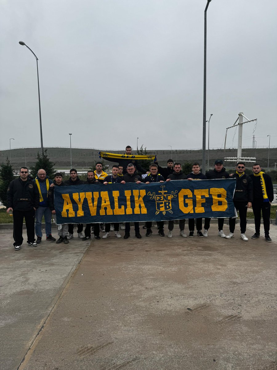 BİR SEVDANIN PEŞİNDE!

Fenerbahçemiz - çaykur rizespor karşılaşması için kadıköy yolundayız!

#AyvalıkGfb