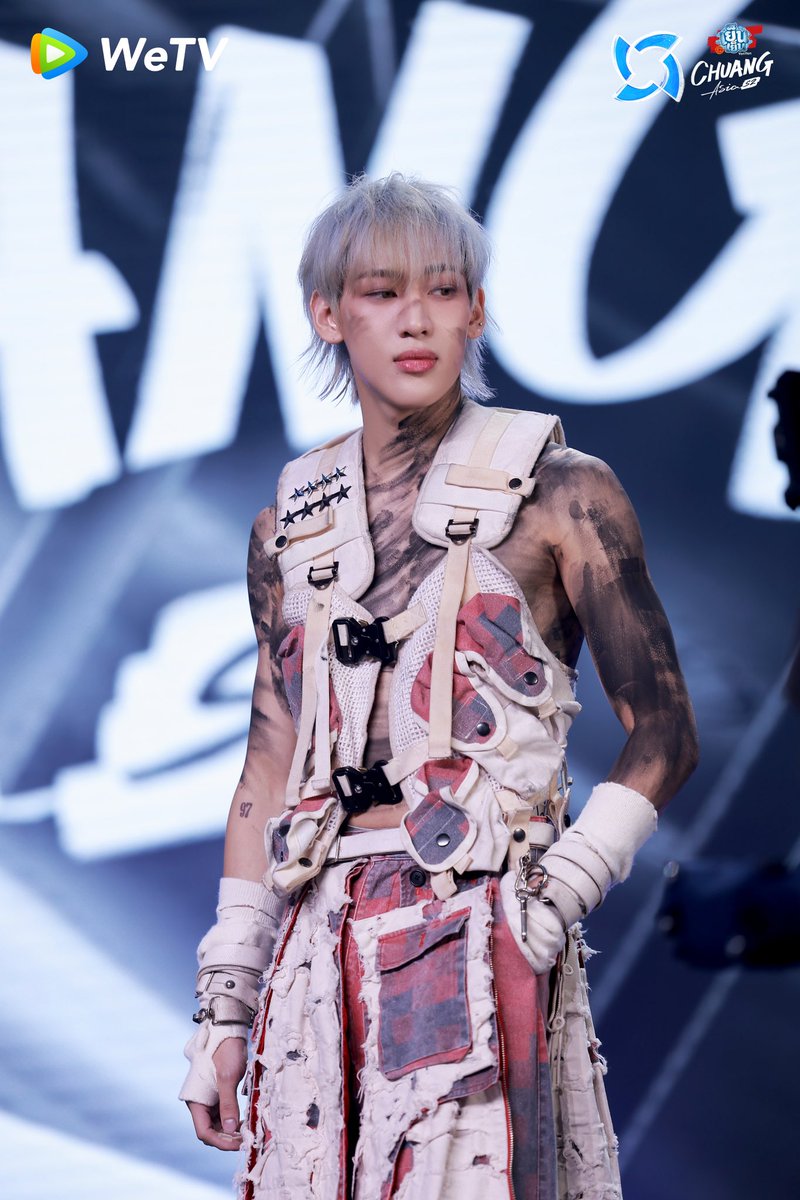 CHUANGASIA's tweet photo. 🔥Producer BamBam’s "LAST PARADE" is on FIRE!
Power, rhythm, and impact—Producer BamBam absolutely owned the stage with his electrifying performance of "LAST PARADE"! Every beat, every move—perfection. 👏

📺 Watch the full stage in EP01 
🔗 https://t.co/9tuGIshwI0

CHUANG Grand Audition
#CHUANGAsiaS2EP1 #CHUANGAsia
#BamBam #뱀뱀