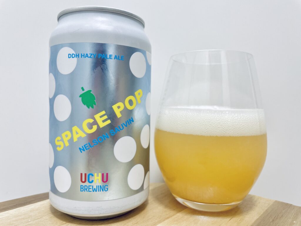 home_drinker's tweet photo. 宇宙ブルーイングさんのシングルホップシリーズ
ネルソンソーヴィン🍾
https://t.co/Noki8s3Nol
香りは芳醇ながらも清涼感や爽やかさを感じる。味は苦味と刺激でパンチがあるが、香りと酸味のおかげでゴクッと飲めちゃう!
#宇宙ブルーイング #SPACEPOP #ネルソンソーヴィン @UchuBrewing https://t.co/AwpDSVmUaO
