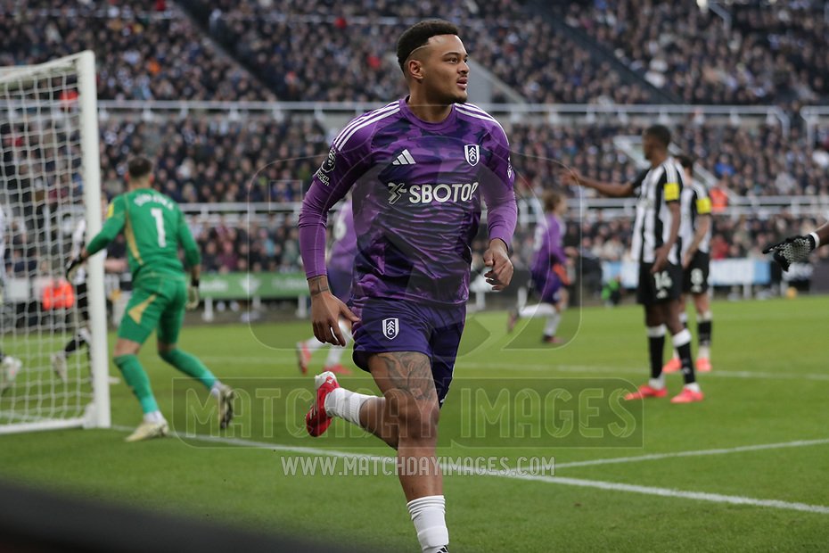 DC PIX LTD tweet media