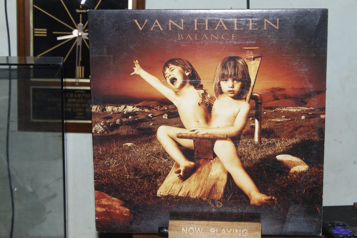 SomeGuyTyping's tweet photo. OG not remastered
'Don't Tell Me What Love Can Do'
#vinylcollection #vinylrecords #vinylcommunity #mikesmusic #nowplaying #nowspinning #vanhalen #sammyhagar #samhalen #vanhagar https://t.co/1PSQ6yN4Jb