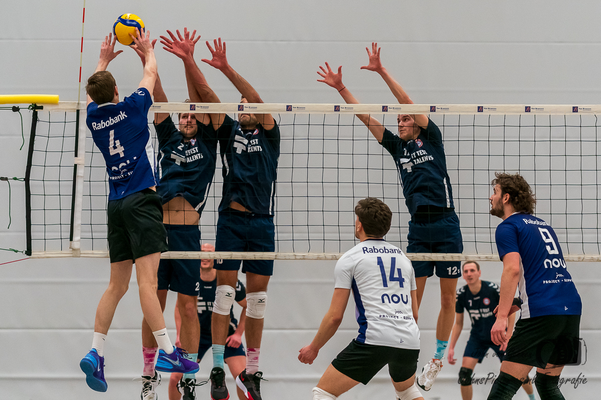 Foto reportage van de superdivisie volleybal wedstrijd 
 gespeeld op 01 Feb'25 tussen Keistad H1 - Vocasa H1 #flickr flic.kr/s/aHBqjC19ru