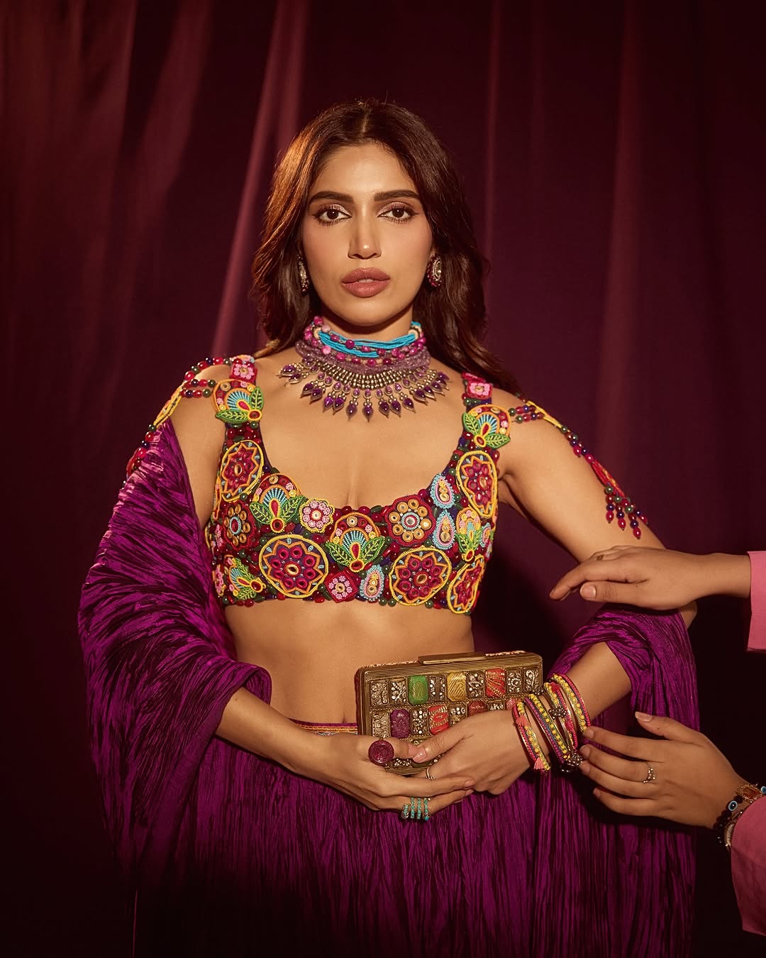 GixmLukXwAAlklx?format=jpg&name=large