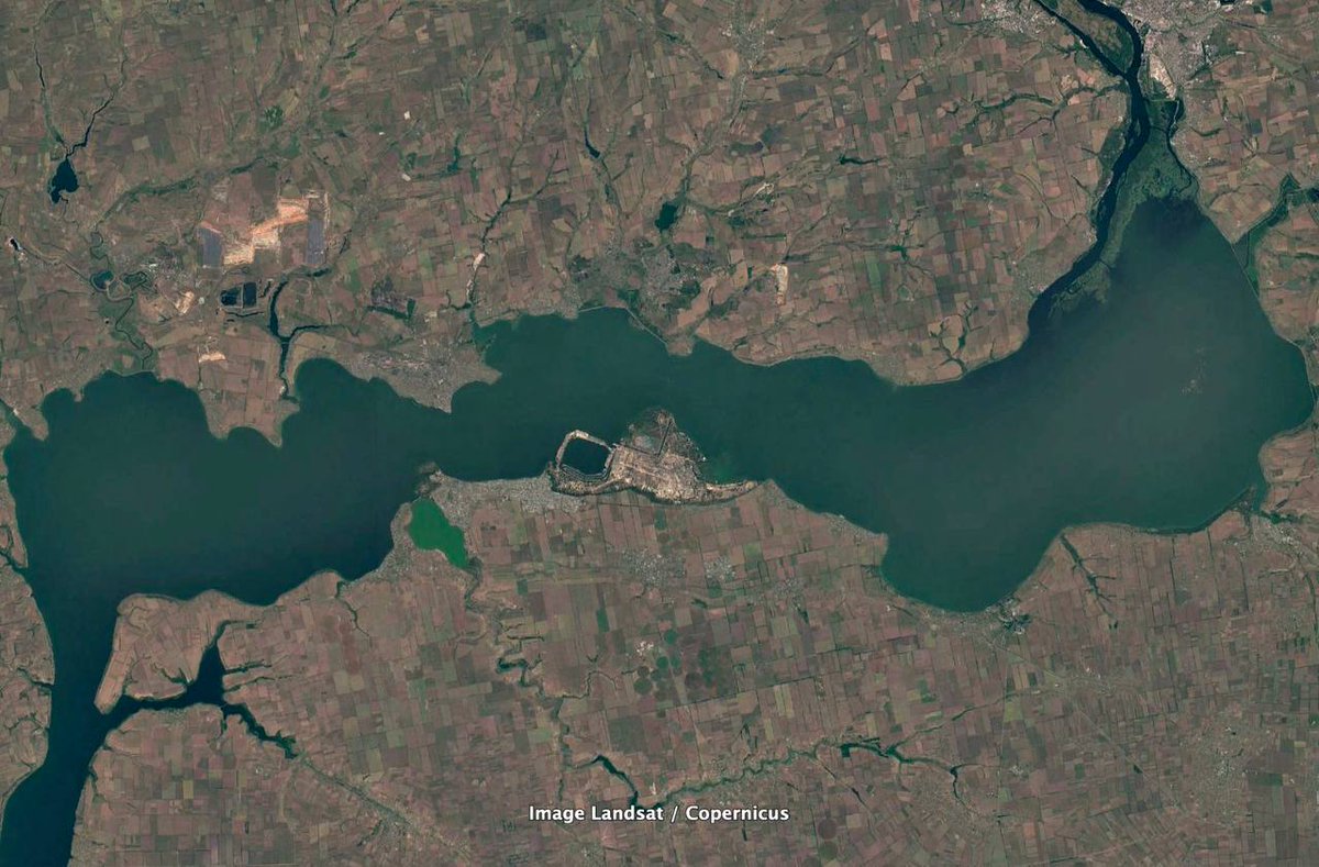 kava220's tweet image. Оновились карти Херсонщини. Тепер можна оцінити весь масштаб після підриву гес