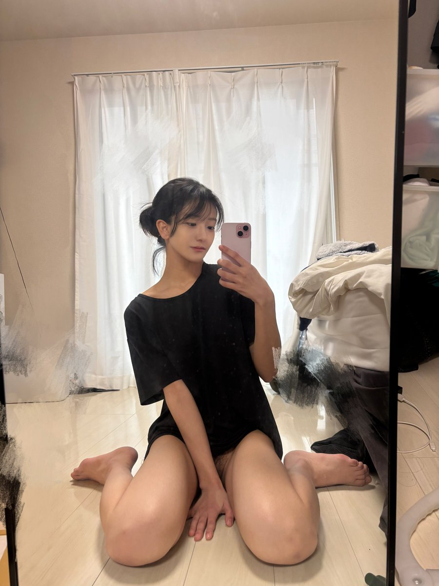 おけけ丸見えver.
ズームしたらヤバいかも。。。笑 https://t.co/XL2mDUtyhL