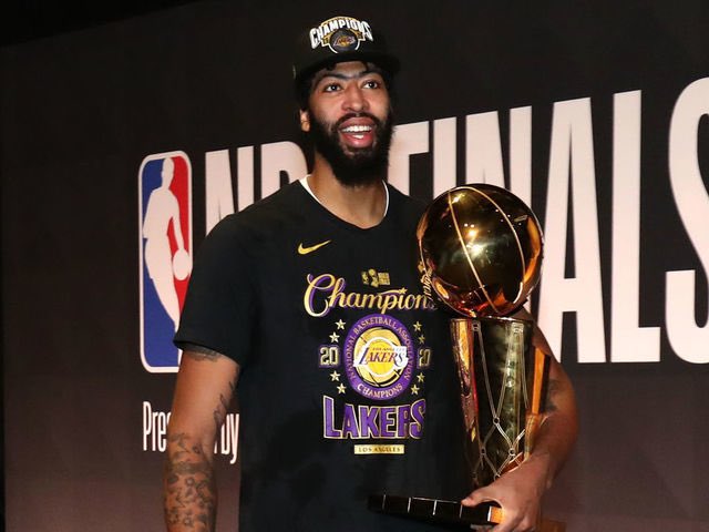 thexavierjoseph's tweet photo. my brother 

one of the best players i've ever got to root for. a solider. overhated. underrated. best defender of his generation. big shots. big games. big blocks. big moments.

all time player. go ball in dallas big bro. forever rooting for my dog @AntDavis23 🫡 https://t.co/5QJZ3soI6W