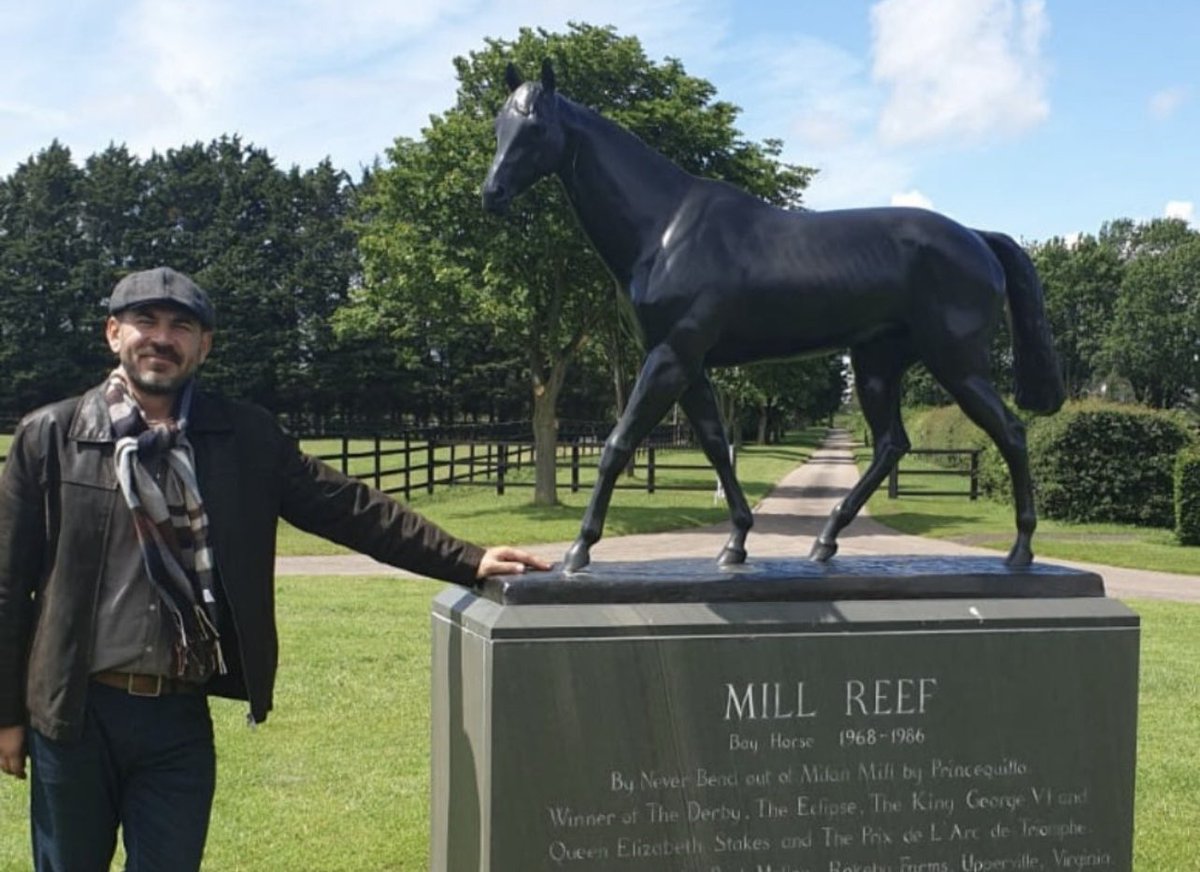 GiderEkurisi's tweet photo. Bugün Mill Reef’in ölüm günüymüş. Çocukluğumuzda rahmetli babamızdan büyük övgülerle çokça dinlediğimizden sanırım, ona farklı bir ilgi ve sevgimiz oldu hep. Ruhu şad olsun. #MillReef https://t.co/MApARBVngi