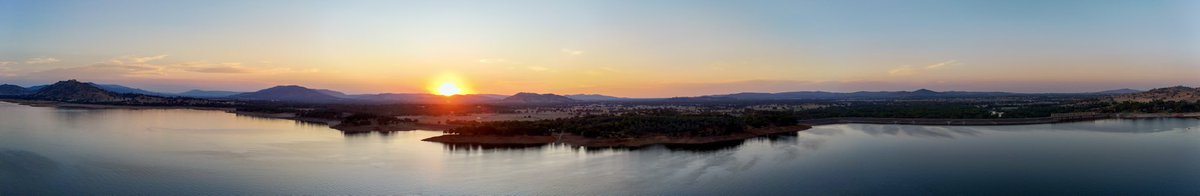 Star Visuals (@starvisualsau) on Twitter photo Sunset #panorama above #LakeHume earlier this evening. Hume Weir Wall to the right, Jackson point in the centre and Kangaroo Point to left. <a href="/PanoPhotos/">Panoramas 📸📱</a> <a href="/weathergraphy/">Weatherstormgraphy 2.0⛈️🌩️⚡️</a> Sunset #panorama above #LakeHume earlier this evening. Hume Weir Wall to the right, Jackson point in the centre and Kangaroo Point to left. <a href="/PanoPhotos/">Panoramas 📸📱</a> <a href="/weathergraphy/">Weatherstormgraphy 2.0⛈️🌩️⚡️</a>