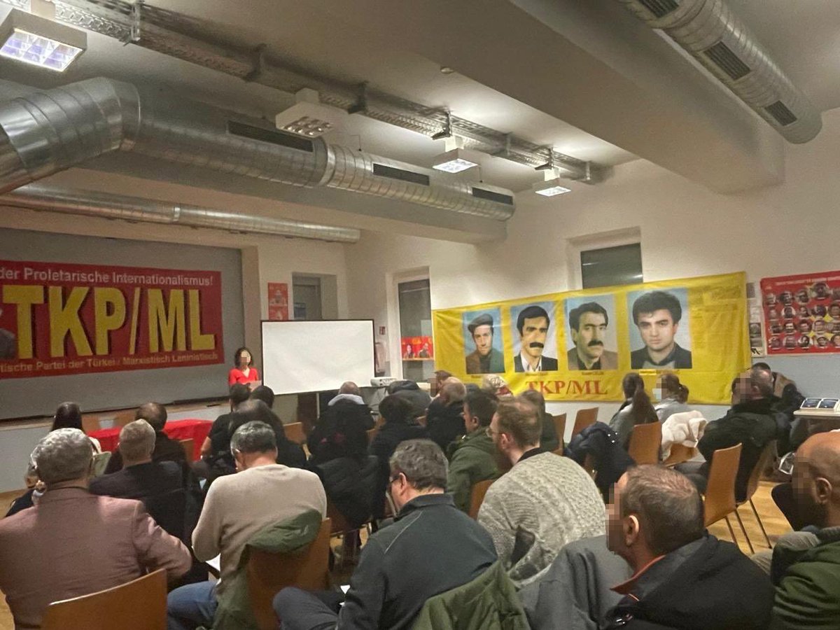 partizanresmi9's tweet photo. “Parti ve Devrim Şehitlerini Anma Haftası” kapsamında Almanya’nın Stuttgart şehrinde anma etkinliği gerçekleştirildi. https://t.co/qctIYbf2oN