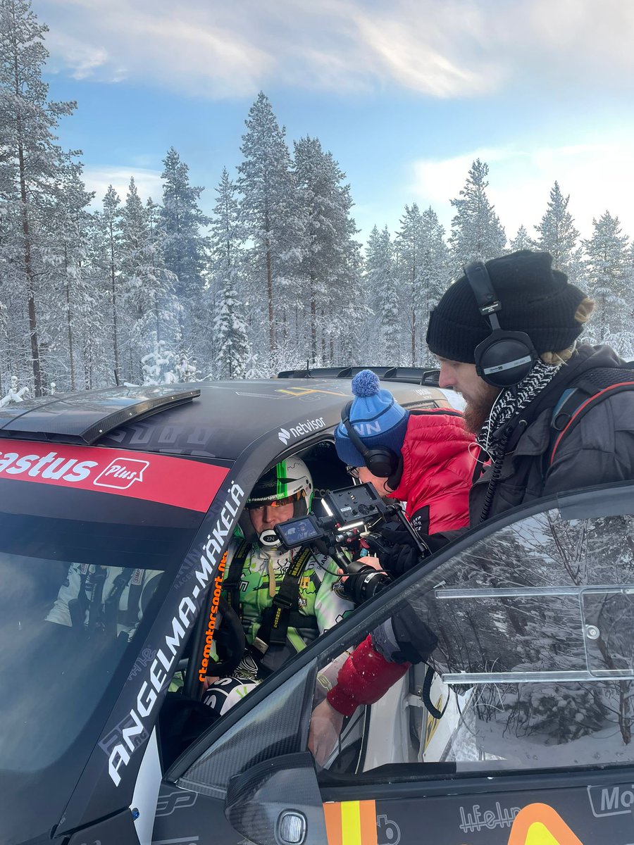 Montesta parin päivän hengähdyksellä Rovaniemeen ja neljännen kerran haastatteluhommiin 🎤 Flunssa vaivasi läpi loppuviikon ja ajoittain kuumekin, mutta silti oli jälleen kivaa! <a href="/Arcticrally/">Arctic Lapland Rally</a> kisassa aina saa loistavia haastattelua!

M.Ahonen jatkaa Savonlinnassa
#rallism <a href="/RalliSM/">Ralli SM</a>