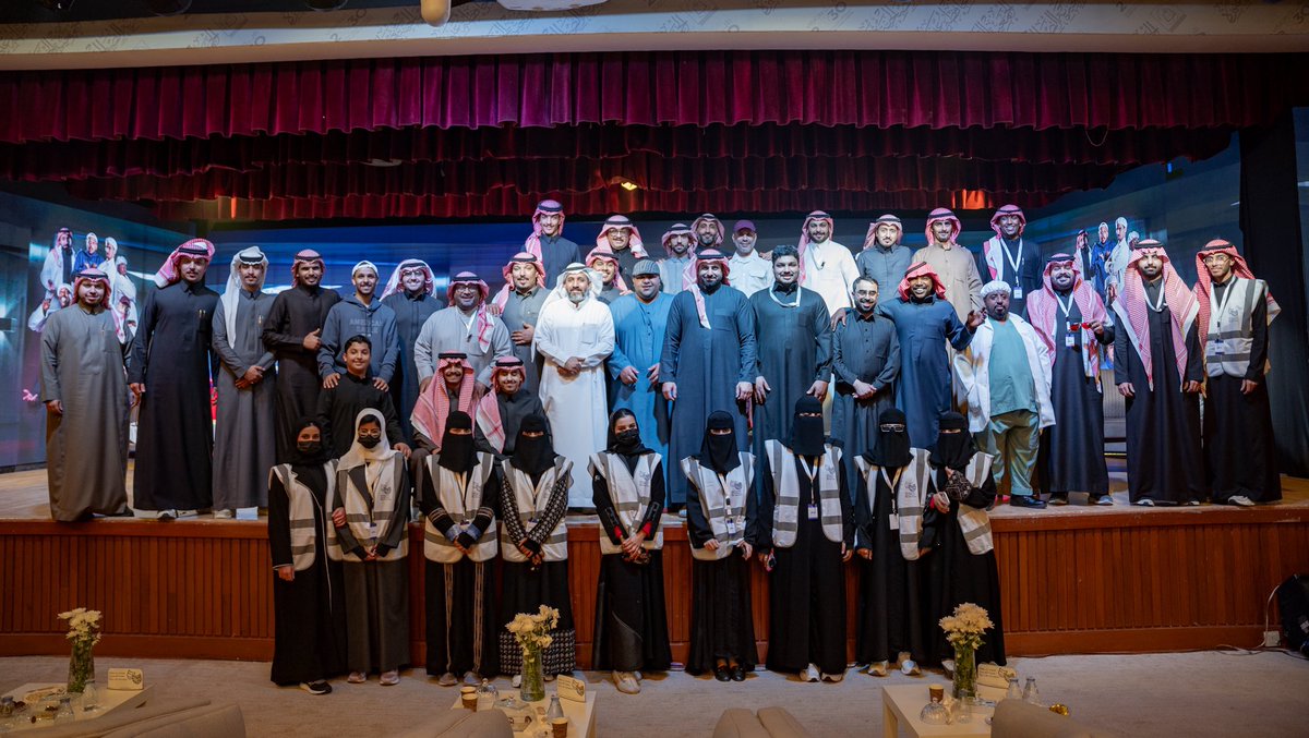 Onaizahtheater's tweet photo. طاقم عمل مسرحية تم القبض 🎭

كوادر وطنيّة شابّة صنعت هذا النجاح والإبداع 🇸🇦 https://t.co/0TOKiJN1do