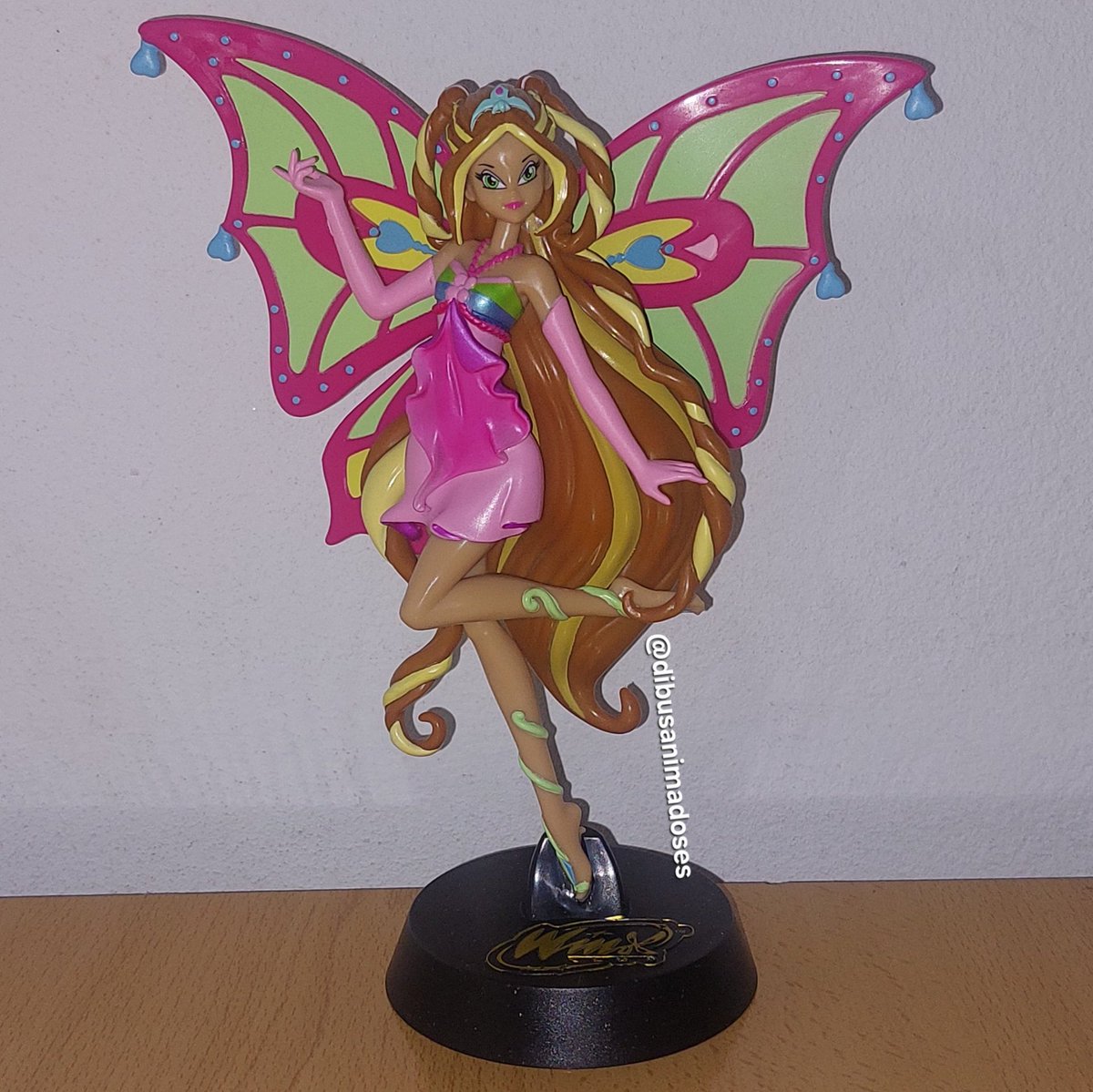 dibusanimadosEs's tweet photo. #WinxClub #Winx #WinxClubOfficial #WinxCollection #WinxCollector https://t.co/3uFGMny5eK