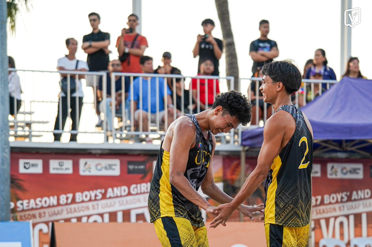 VSportsUST's tweet photo. The UST Junior Tiger Sands strike gold in the UAAP Season 87 boys’ beach volleyball tournament, escaping the NUNS Bullpups in a three-set thriller, 21-14, 13-21, 16-14, at the SM Sands by the Bay on Sunday, Feb. 2.

(Photos by Mikyla Rosette C. Bernabe/ The Varsitarian) https://t.co/x8VA7cu2XV