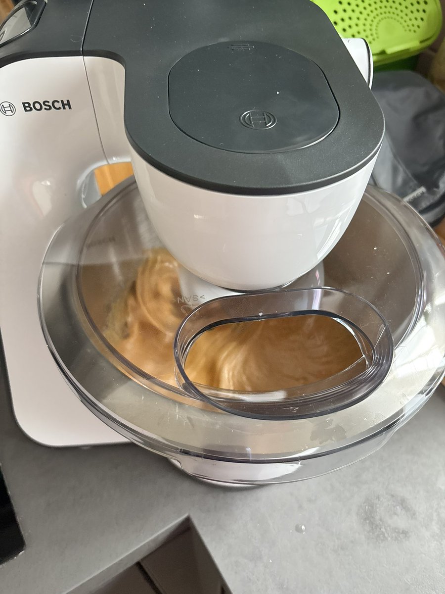 #schoenenSonntag #sonntag #kuchen #leckerschmecker #zucchinikuchen Einfach mal Backen. Nicht Kaufen. #homemade