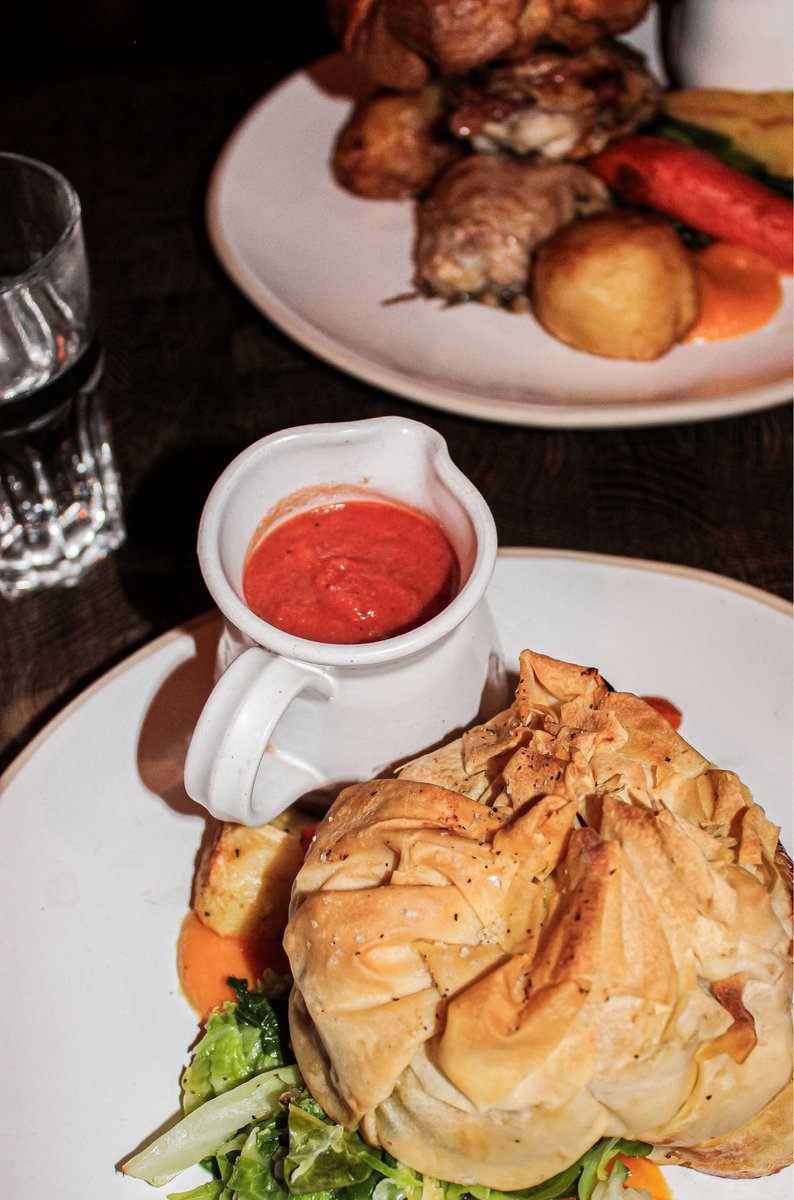 Now that our January set menu is over, it’s time to look back to our ol’ faithful ✨ the Sunday roast! ✨

Book for tomorrow's service and get ready to crave the deliciousness of a proper Sunday dinner! 

#sundaybest #roehamptonsundays #sw15 #richmondpark #sundayfunday