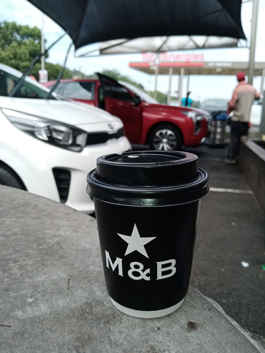 cheekylilo's tweet image. #coffee and #grownup #things ☕🌄