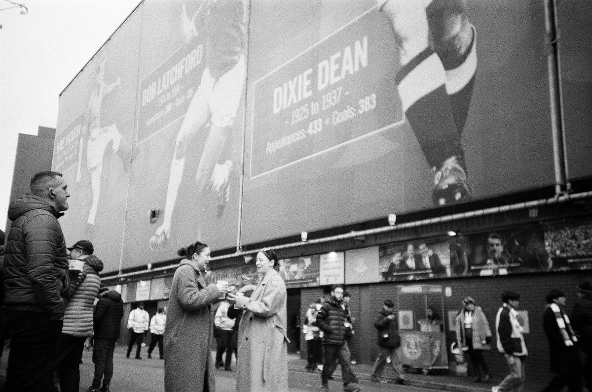 harrylime69's tweet photo. Around Goodison before the Spurs game
📷 Lomo LC-A 🎞 Agfa 400
#shootfilmstaybroke
#lomolca #agfa400 #analogfootball https://t.co/7LJ2xrgbWR