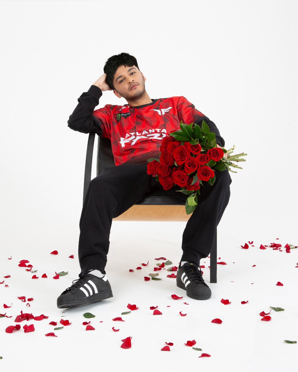 tucker 🍋 tweet media