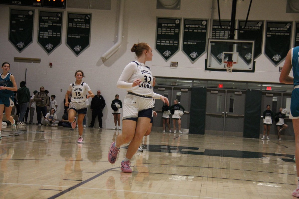 Kay_Harding_08's tweet image. So blessed to be on this team!! 
HUGE WIN 84-48 🐉🏀 @SOHSGirlsBB @AubreyHard18871 @KrystalLinn @HuckabyLisa