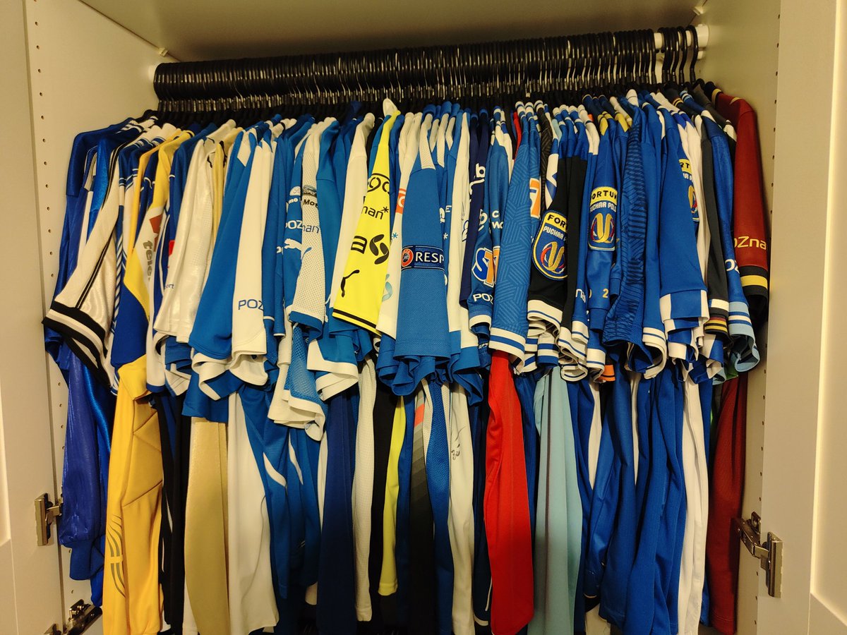 beegoss93's tweet image. Poszukuję koszulek Lecha Poznań, standardowo będę wdzięczny za wszelkie polubienia, retweety i oferty :)