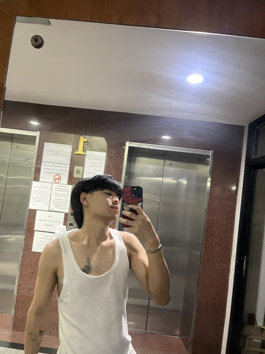 OTO46672237's tweet photo. គ្មានអ្វីពិបាក់ជាងអត់លុយចាយទេ https://t.co/xMphR18xXx