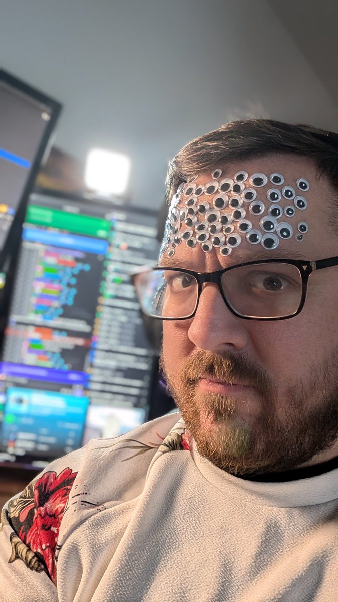 I see you not seeing me seeing you in chat for my subathon madness, come on in and join the fun, can't wait to see you pop in 👀