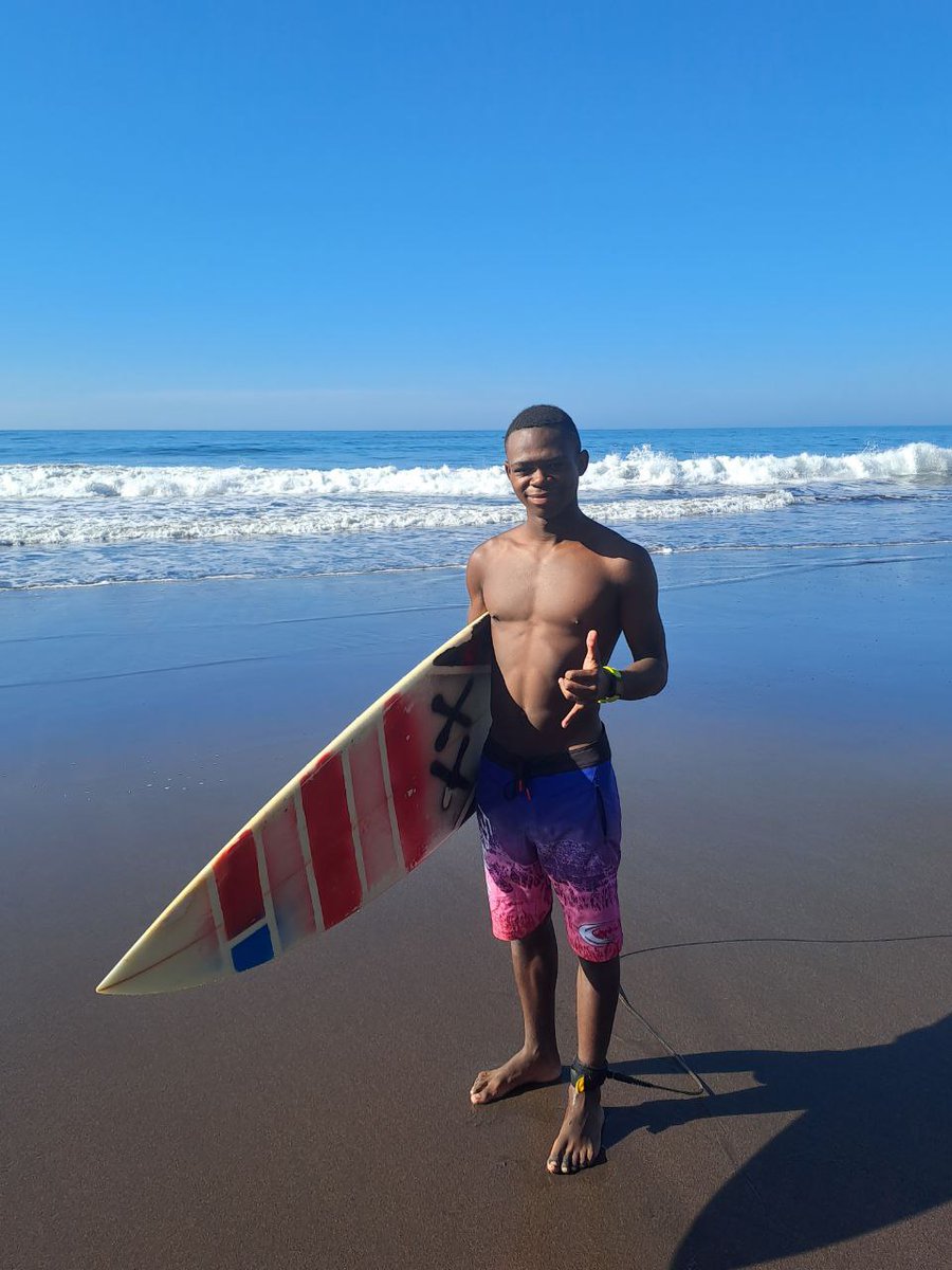 Lukhangelemai's tweet photo. I am deeply grateful for the opportunity to fly for the first the time.. and being here in El Salvador feels surreal a reminder of how far I’ve come through love, patience, resilience and faith.. 🔥🙏🏿 https://t.co/KAlauwYa0c