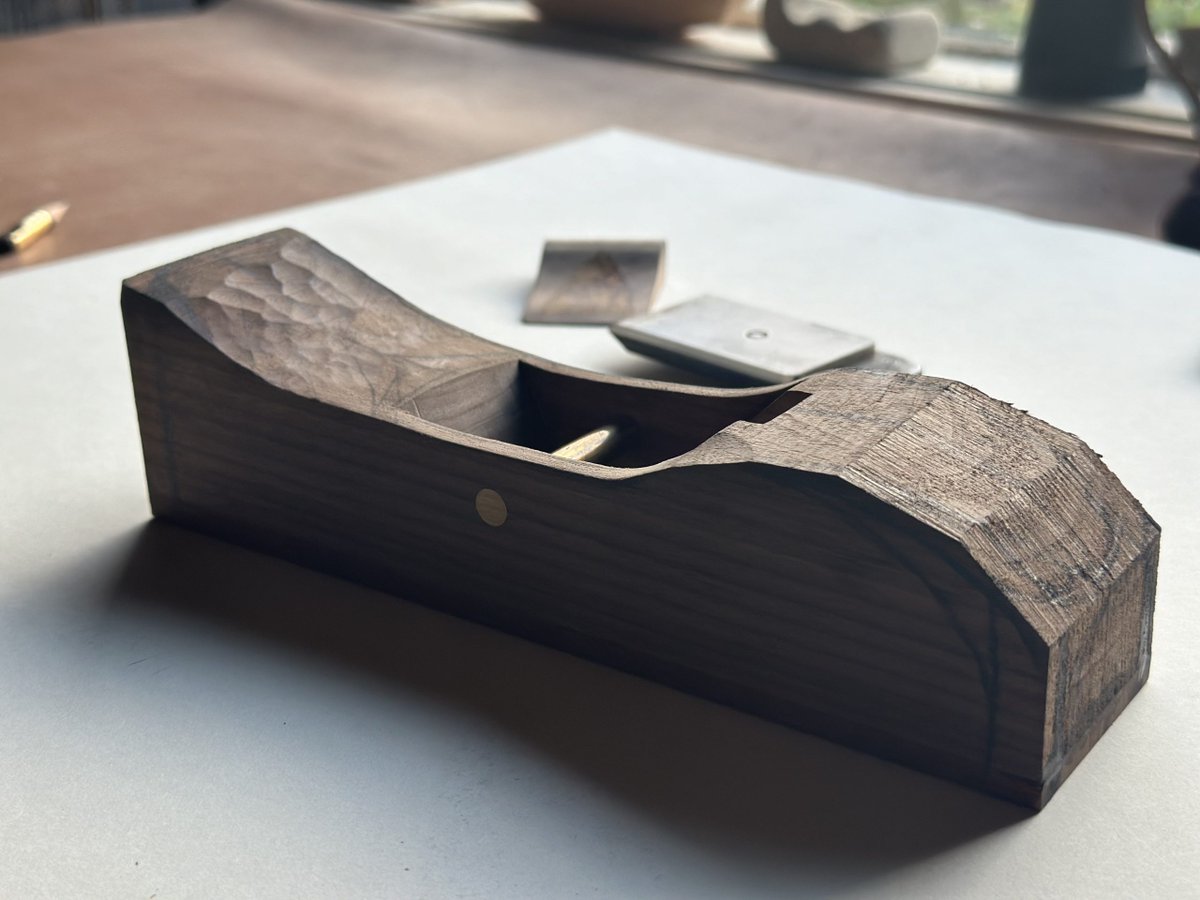 TomFidgen's tweet photo. New YouTube video is up. Making a Krenov Style Smoothing Plane : Part 05 https://t.co/xIQwwJESus via @YouTube https://t.co/bXxq2mCbbx