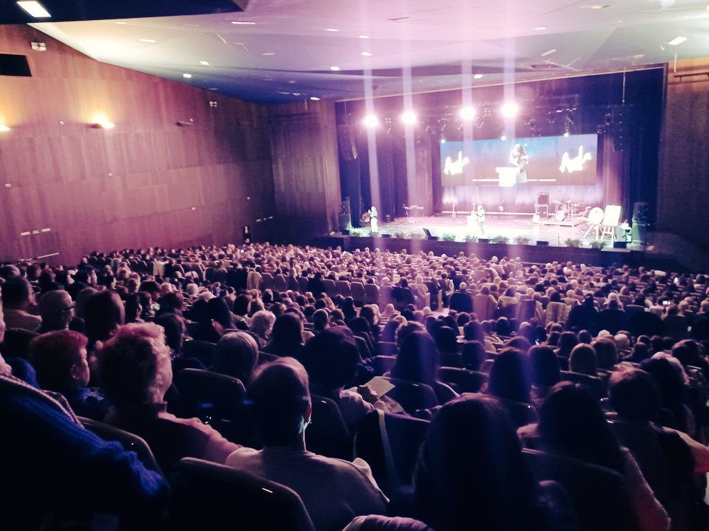 ibnalmansa's tweet photo. Aglow 2025 ALBACETE ha sido de nuevo,un encuento, de mujeres de nuestra Iglesia, con muchísimas más de toda España. Hemos tenido 3 días intensos de adoración, estudio de la Palabra ,talleres buenísimos, ministracion y nuevos retos para nuestras vidas. ¡EXCELENTE!  #yosoyaglow https://t.co/pluEA1HJBh