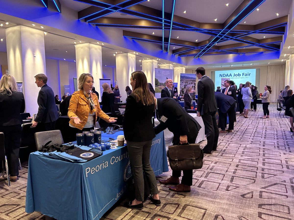 ndaajustice's tweet photo. 🎯 NDAA Job Fair Pro tip: Make every conversation count! 💡 Whether at a table talk or a scheduled interview, showcase your skills, passion, and dedication. Your career in prosecution starts here! #BeTheFutureOfJustice #NDAA75 https://t.co/FrfBIuTSH5