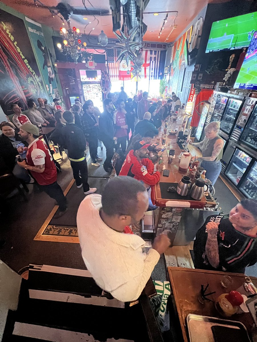 BrewCityGunners (@brewcitygunners) on Twitter photo Ready to rumble.
<a href="/Arsenal/">Arsenal</a> <a href="/arsenalamerica/">Arsenal America</a> <a href="/PLinUSA/">Premier League USA</a> <a href="/NBCSportsSoccer/">NBC Sports Soccer</a> <a href="/thehighbury/">The Highbury Pub</a> <a href="/MenInBlazers/">Men in Blazers</a>
#ARSMCI #COYG #myplmorning Ready to rumble.
<a href="/Arsenal/">Arsenal</a> <a href="/arsenalamerica/">Arsenal America</a> <a href="/PLinUSA/">Premier League USA</a> <a href="/NBCSportsSoccer/">NBC Sports Soccer</a> <a href="/thehighbury/">The Highbury Pub</a> <a href="/MenInBlazers/">Men in Blazers</a>
#ARSMCI #COYG #myplmorning