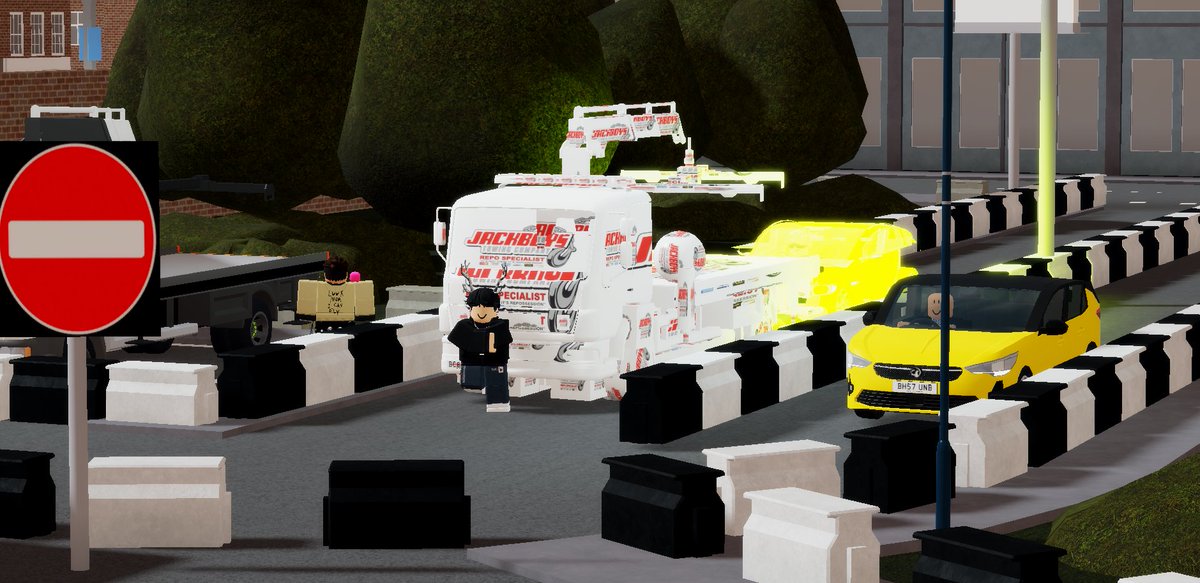 🛠️Spot us?

🧰We were back out on Westbridge to deliver car customs for our customers alongside showing off abit that even RAC wanted to join us! 😉

👉Applications are always open, so why not apply now? discord.gg/XU9auRNrYg