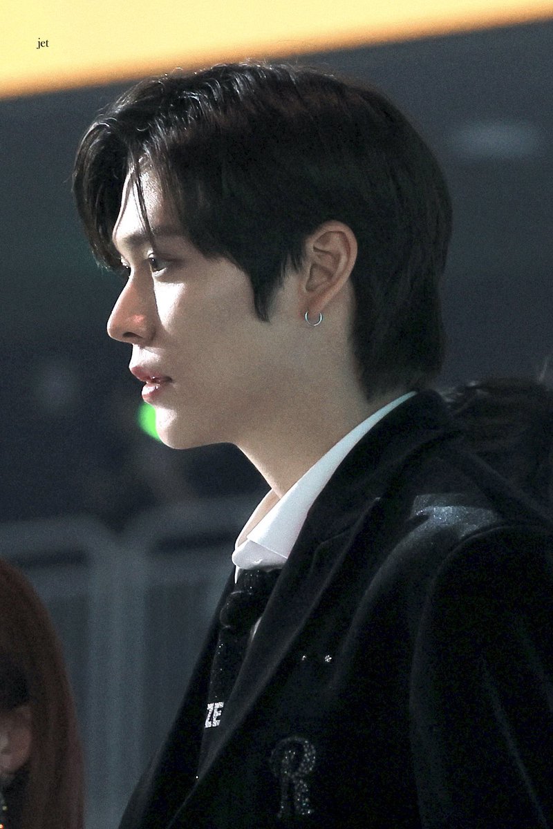 imfull's tweet photo. 옆태진짜 사릉함 https://t.co/E4gjnIDN7T