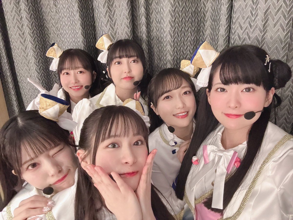t_chiemi1006's tweet photo. #LLSAT_横浜_day2
アジアツアー横浜公演無事終了いたしました！
ラブライブ！シリーズの一員として先輩、後輩の皆さんと一緒のステージに立てて幸せでいっぱいです！
ここでしか見られないコラボも最高でしたね✨
今日も素敵な時間を本当にありがとうございました！またね💗

天王寺璃奈役　田中ちえ美 https://t.co/FrtjFH3hDe