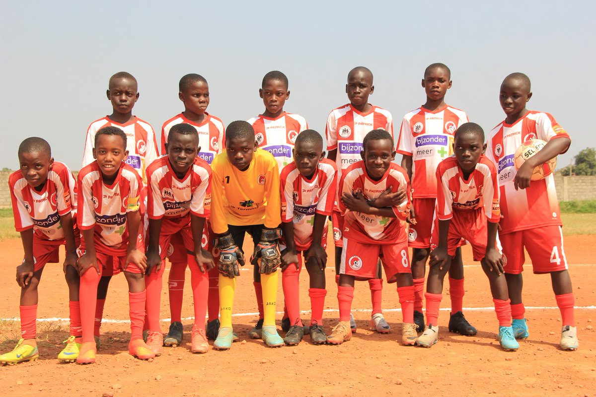 SokoloFoundatio's tweet photo. HOLIDAY SOCCER COACHING PROGRAM COMPLETE.

After two months of intense hard work, dedication, and passion, we've successfully wrapped up our program. https://t.co/jhBHU8EyhN