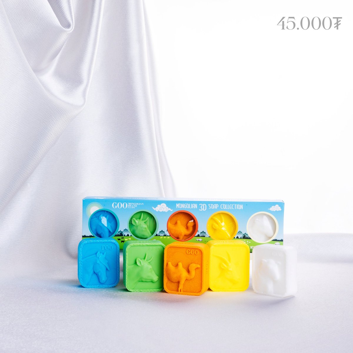 Гоо- САР ШИНИЙН БЭЛГИЙН БАГЦ худалдаанд гарлаа…

Эх орондоо үйлдвэрлэгсдэн 100% органик, Монгол ахуйг шингээсэн гоо сайхны бүтээгдэхүүнээр сар шинийн бэлэг бариарай🇲🇳