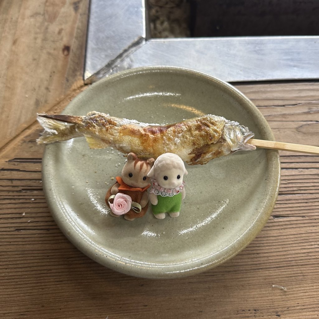 onanate's tweet photo. 初めて入った囲炉裏の素敵なお店♡ #シル活 https://t.co/X6pY573rhw