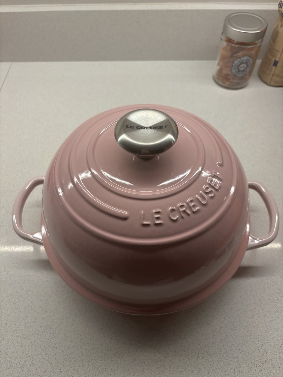 Your girl doesn’t want a teddy or tacky lingerie for Valentines Day. She wants a Le Creuset bread oven.