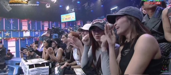 heart ᢉ𐭩 ot8 tweet media