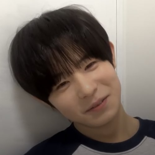 ʚ vee ɞ tweet media