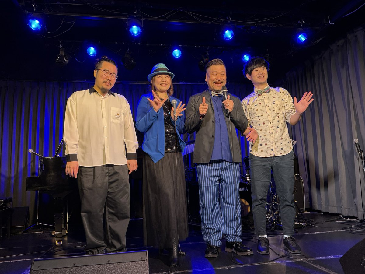 donna415chi's tweet photo. しゃかりき堪能♪

客席、いっぱい巻き込まれてめちゃくちゃ楽しかった〜♪

大人な2人の歌声、空気感、パフォーマンス☆最高
大好きやーーー❤️

バンドのお2人もエエ味出してはりました（笑）

＃しゃかりき感謝祭
＃23周年 https://t.co/T8txMt3Ncl