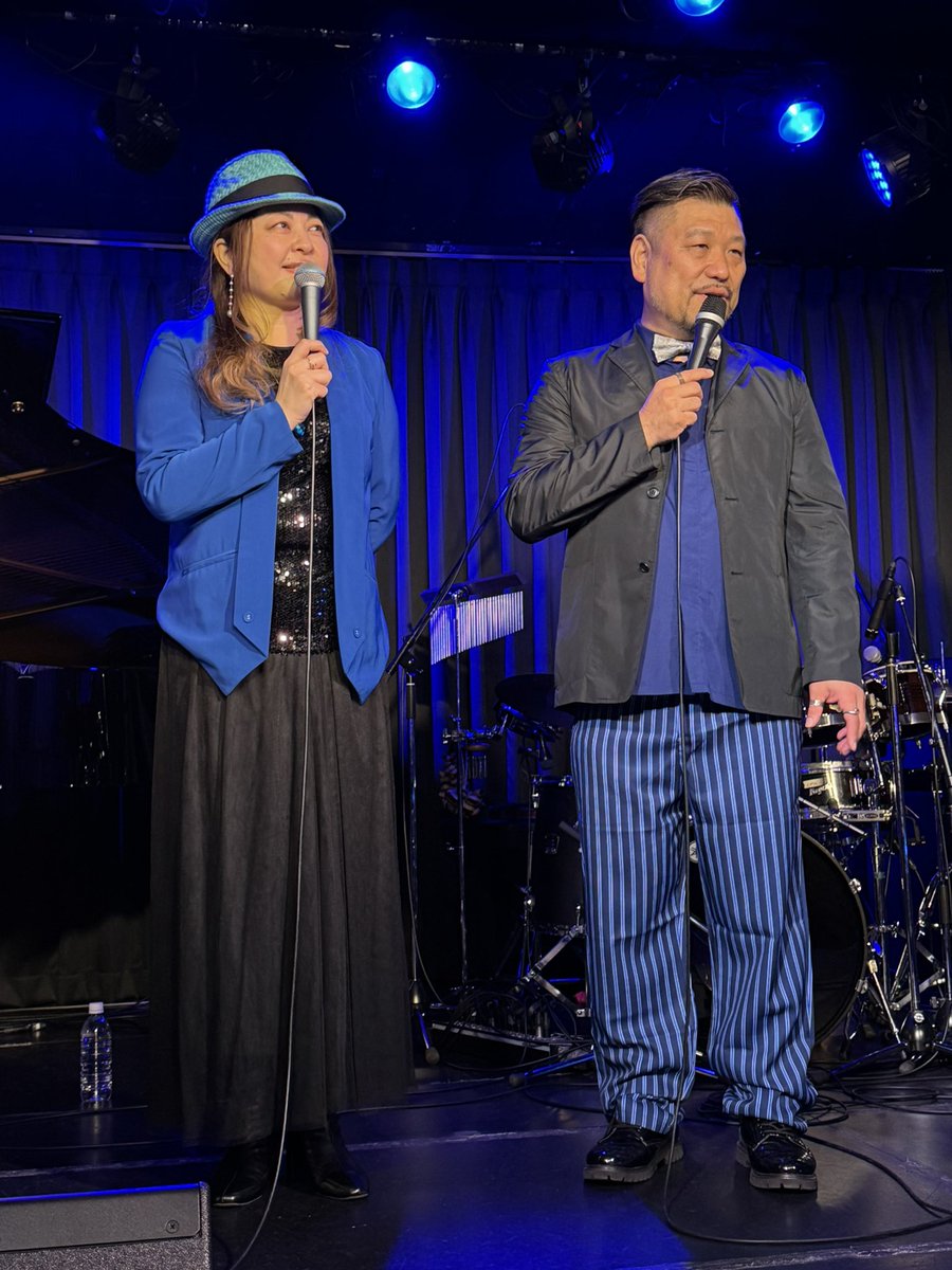donna415chi's tweet photo. しゃかりき堪能♪

客席、いっぱい巻き込まれてめちゃくちゃ楽しかった〜♪

大人な2人の歌声、空気感、パフォーマンス☆最高
大好きやーーー❤️

バンドのお2人もエエ味出してはりました（笑）

＃しゃかりき感謝祭
＃23周年 https://t.co/T8txMt3Ncl
