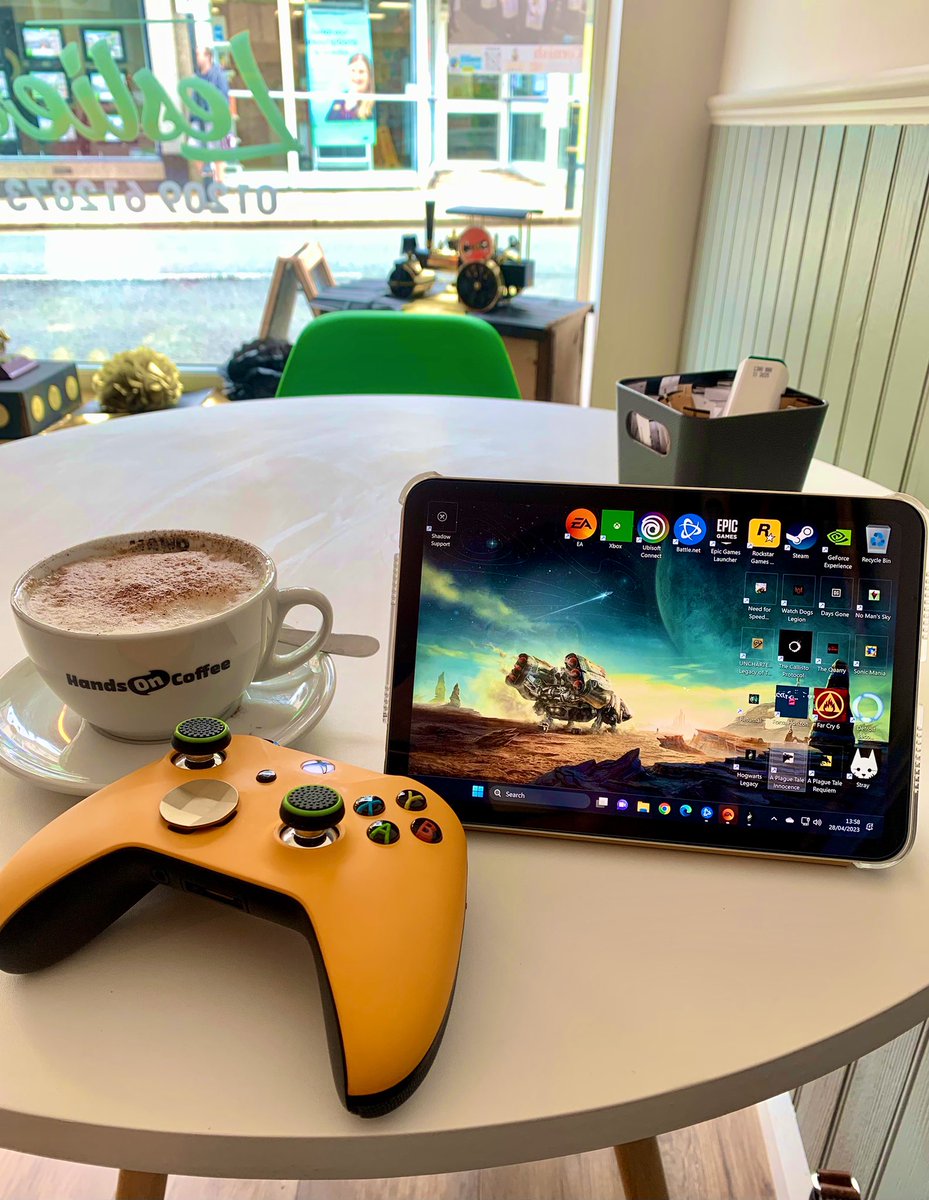 dj_nabs's tweet photo. @NikoMueller Check out #ShadowPC : https://t.co/Rt4txRFO8i I think this app should be on consoles as well, cos it gives you access to a super Cloud PC. @Shadow_Official + @XboxGamePassPC = best gaming combo. That way @Xbox could access PS via steam & @PlayStation could access @XboxGamePass https://t.co/LnuS3o3nxH