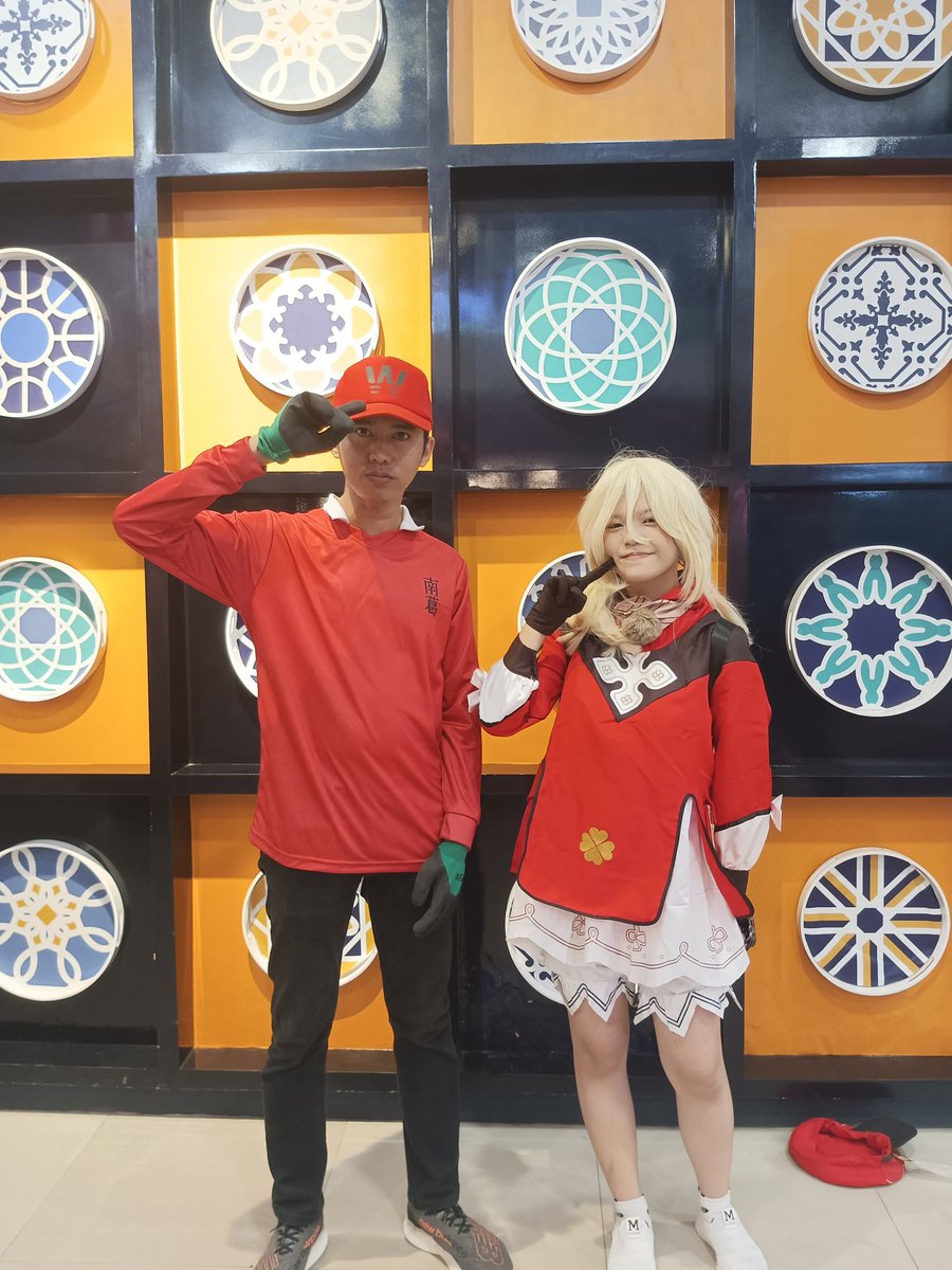 DinovF's tweet photo. Hanya cosplay https://t.co/Fhd6RSVfT1